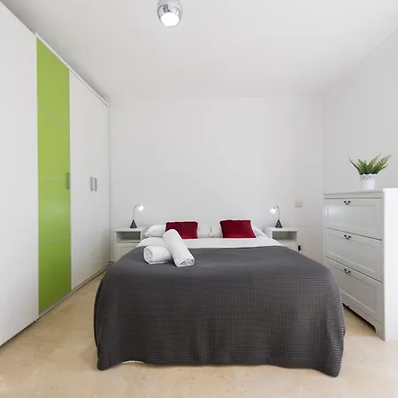Sg Carlos Family House Apartment